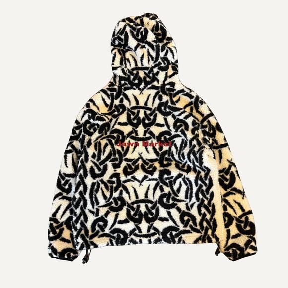 Size M - Supreme Celtic Knot Reversible Fleece Windbreaker